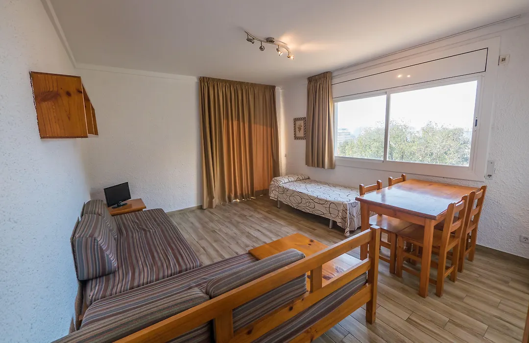 Apartamentos AR Muntanya Mar-1